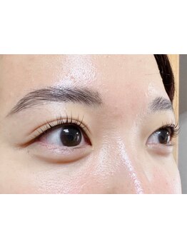 ナチュラル上品な目元にしたい