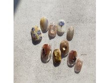 シルニー リム(Silny rim)/アシンメトリーニュアンスネイル