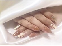 U-NAIL 枚方【ジェルネイル/フィルイン/マグネットネイル/長さだし/持ち込み】の雰囲気(秋らしいカラーのチェックネイル【ワンカラー/マグネット/定額】)