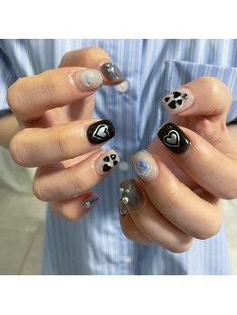 ロクサンサン(633)/ハート×個性派ネイル