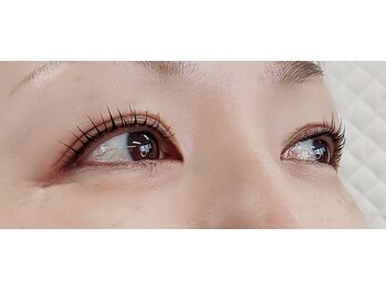 アーティストシーナ/アイラインまつ毛パーマ