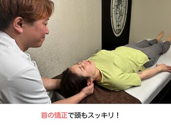 名古屋栄 肩こり腰痛専門整体 らーく/6、首の矯正で覚醒！
