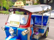 アジアンリラクゼーション ヴィラ 大橋店(asian relaxation villa)/タイ　トゥクトゥク（三輪車）