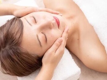 サロン ムスブ(salon MUSUBU)の写真/お肌の乾燥が気になる方にオススメ！【平日限定】フェイシャルマッサージ＋クレイ洗顔7,900円→4,980円♪