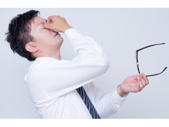 タイムサロン(Time salon)/目に奥が痛い