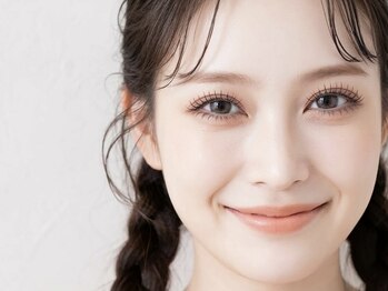 ルカロ(Lucaro)の写真/初めてでも大丈夫◎丁寧なカウンセリングで、あなただけの魅力的な目元を演出♪