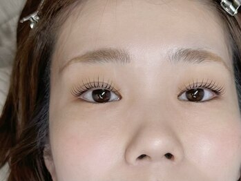 ユノ(Juno)/すっぴんでも盛れる目元