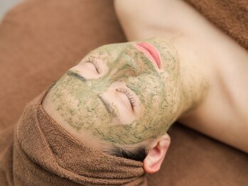 エヌ(N)の写真/24時間予約可♪REVIハーブピーリング・ララピールの肌管理系ピーリング他、美容鍼や肩こり鍼の全身鍼灸も◎