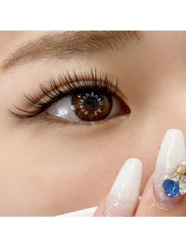 アズ(Az)の写真/【濃密ボリュームでアイライン効果 / バインドで１本１本を濃く太く】エクステ×パーマで存在感UPが実現！