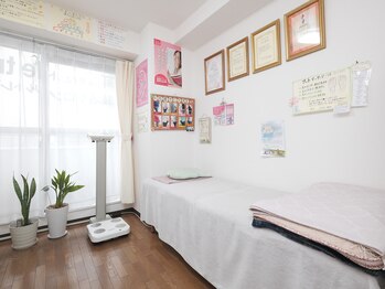 ルトレフル 千里丘店(le trefle)/内観