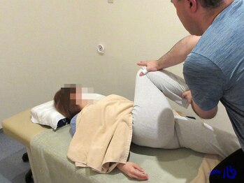 トータルリラクセーション 一心/スポーツ整体＜股関節調整