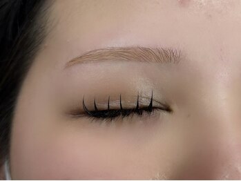 プラスアイ 大宮西口店/平行眉♪