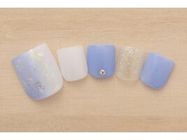6000円　フットネイル