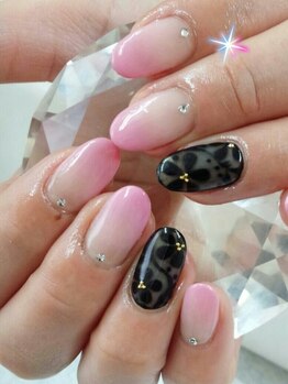 大人かわいいフラワーNail