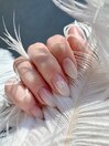 ホワイトグラデーションネイル