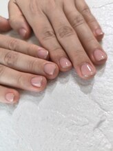 ラウ(Lau)/ラメフレンチネイル