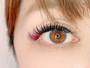 クレパリラッシュ(Clepari Lash)/目尻にピンクカラー