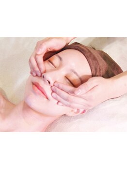 ホウレイ線・たるみ改善！予防ケア