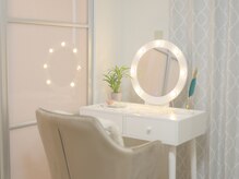 可愛いお部屋でゆったりお客様のお悩みをお聞きします。