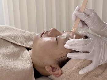 キヌ(KINU)の写真/【清潔感と美肌に!】絹肌ワックスは全顔脱毛、鼻の黒ずみや口周り等、細かい産毛もしっかりケア♪