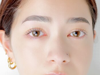 プレシア(Presia)/眉毛WAXまつ毛パーマ/30代40代50