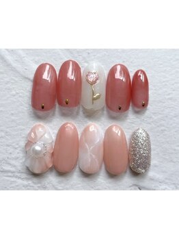 ネイル・アイメニューの同時施術が可能