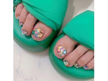 アレーズネイル(Alaise Nail)の雰囲気（ギラギラ/カラフル/ストーン/派手/FOOT）