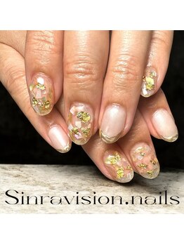 シンラヴィジョンネイルズ(sinravision.nails)/ゴールドとシェルネイル