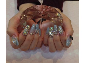 エスフィーネイルサロン ブリーユ(Esfy nailsalon Brille)/キラキラネイル