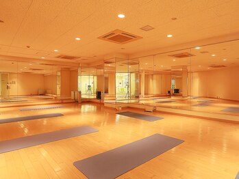 ホットヨガサロン ラビエ 津田沼店/5分前までにヨガスタジオへ