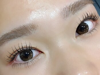 ラムール 姫路(L'AMOUR+)/ケラチンパーマで美まつげ上下