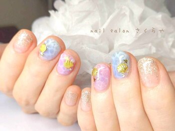 キラリ☆こなれ感溢れる海ネイル