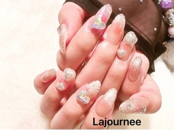 ラジュルネ(nail&eyelash La journee)の写真/長さ出し＋持ち込みアート１０本15980円/ロングネイルだからできるデザインを堪能♪