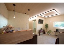 松本活法整体院/カウンターと待ち合室