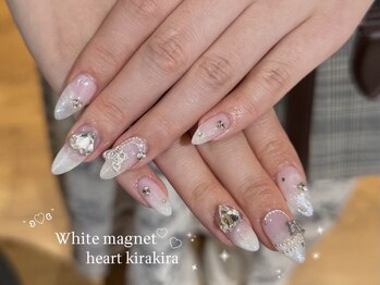 リンドネイル バイ モカ アンド ララ(Lind nail by moca and LaLa)/【mian】キラキラネイル
