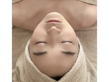 エモベーシック(e'MO BASIC)/人気NO.1スキンケア顔脱毛