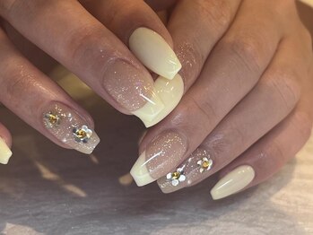 アイネイルズ 三宮店(I nails)/レモンイエロー春ネイル￥7490