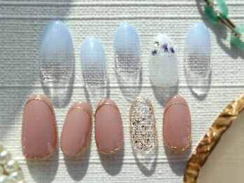 プラスネイル 銀座中央通り店(PLUS NAIL)の写真/シンプル系オフィスネイルならお任せ下さい!上品なデザインが充実♪ハンド上品ア-ト5489円～[銀座駅A7出口]