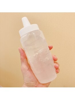 パース(Perth)/脱毛用のジェルは温めて塗布