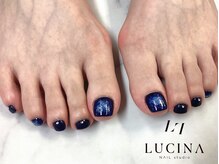 ネイルスタジオ ルキナ(LUCINA)/H-694奥行きブルーネイル