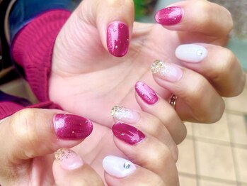 エムスラッシュ ネイル 新百合ヶ丘店(M.SLASH)/赤ネイル