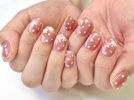 ピンクドットネイル