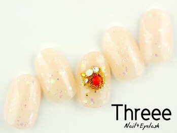スリーネイルプラスアイラッシュ(Threee Nail+Eyelash)/キラキラネイル