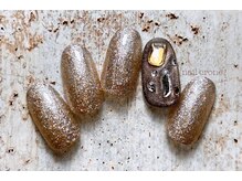 ネイルクローネ(nail crone)/大粒ラメのパーツ敷き詰め！