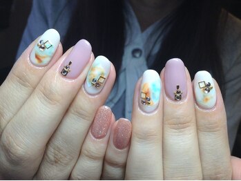 ラウト デコレーションアンドネイルサロン(Lauto Decoration&Nail Salon)/大人ニュアンスネイル
