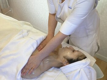 ポーラ 合志店(POLA)/デコルテケア