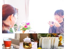 ジャスミンパラデイシ(アJasminum paradisi)の雰囲気（不要な物を流す季節のハーブティーをお楽しみください！）