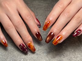 秋定番人気のべっこうネイル