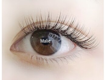 マーリエ(Malie)の写真/最高級フラットラッシュ¥6050・最高級セーブル上無制限つけ放題は高いコスパを実現！フサフサまつ毛に◎