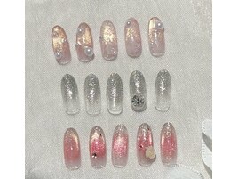 涼しげブルーネイル